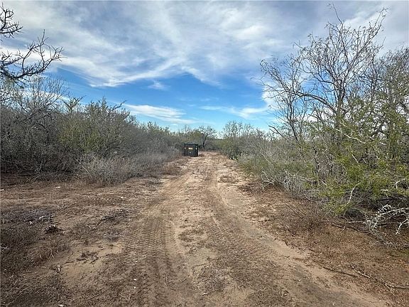 3rd image of 0 Highway 72