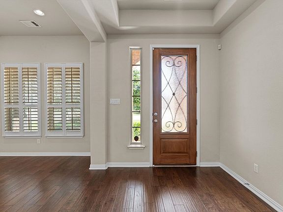 3rd image of 7901 Arbor Knoll Ct