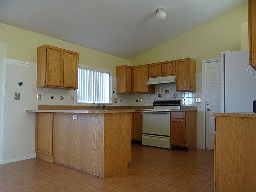 4th image of 4641 S Forest Wood Dr