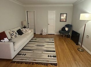 442 N Palm Dr, Beverly Hills, CA 90210