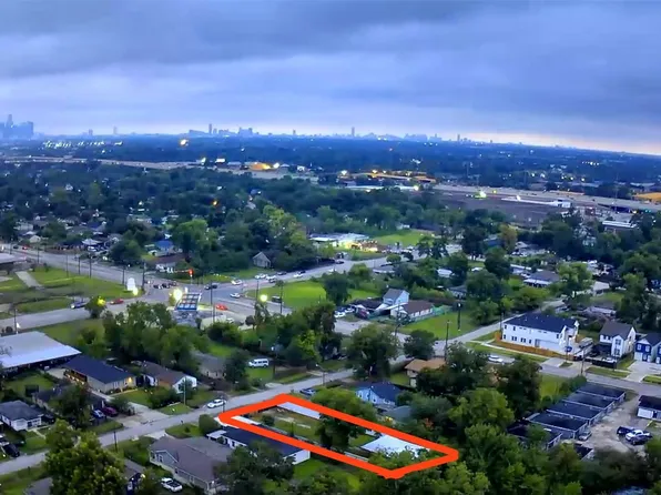 4217 E Toliver St, Houston, TX 77016