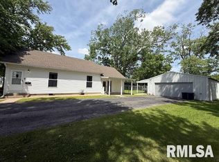 607 N McLaren St, Marion, IL 62959