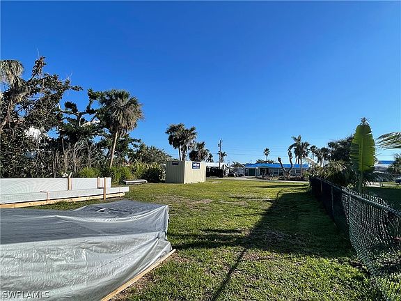 4th image of 3511 Sea Holly Lane St