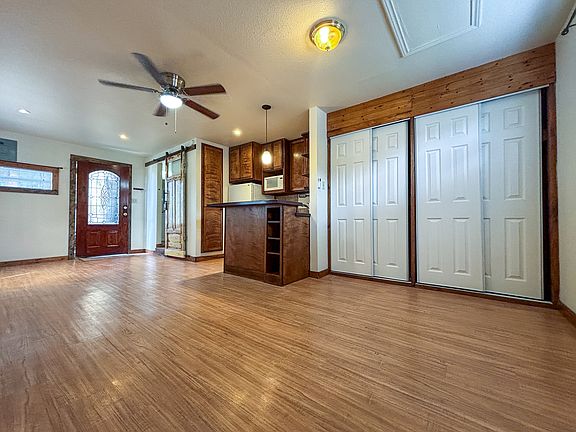 4th image of 280 Ridgeview Dr