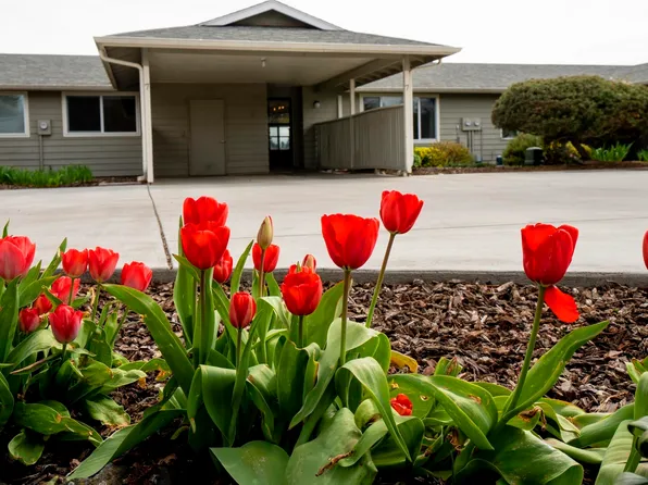 760 N Sequim Ave, Sequim, WA 98382