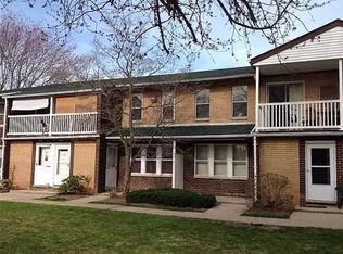 28 Artist Lake Dr, Middle Island, NY 11953