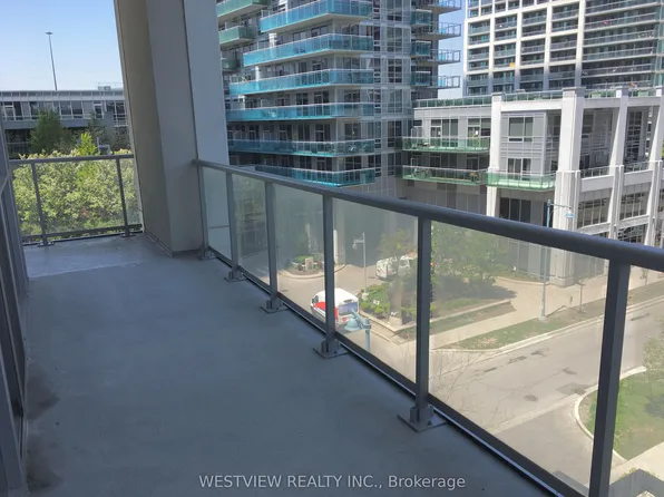 80 Marine Parade Dr #431, Toronto, ON M8V 0A3