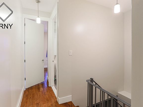 4th image of 1355 Putnam Ave #D