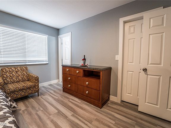 5th image of 3955 Savoy Ct