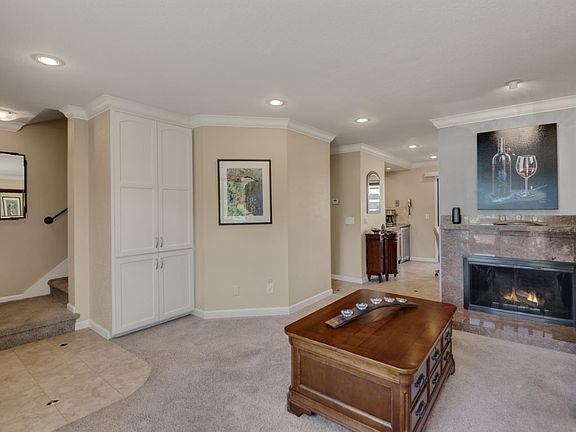 5th image of 16156 Loretta Ln
