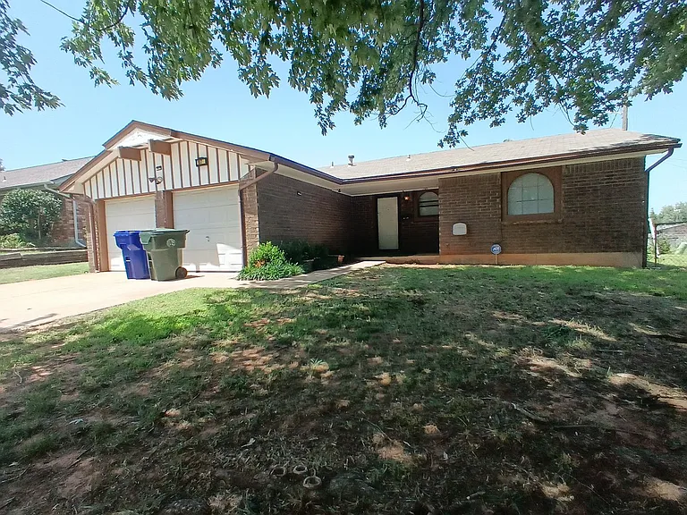 107 W Campbell Dr — Photo 2