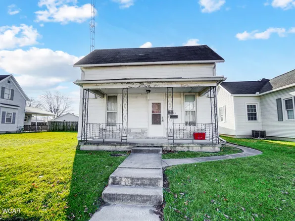 403 E Benton St, Wapakoneta, OH 45895