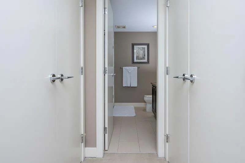 2 bed, 1200 sqft, $4,000 — Photo 4