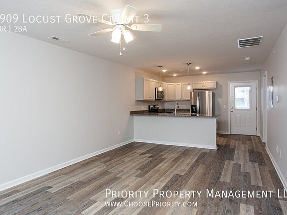 3rd image of 2909 Locust Grove Ct Unit 3