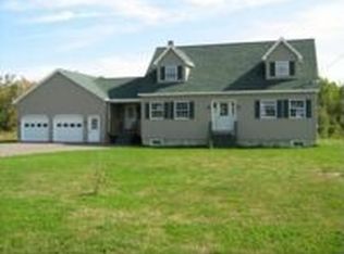 268 Country Club Rd, Oakland, ME 04963