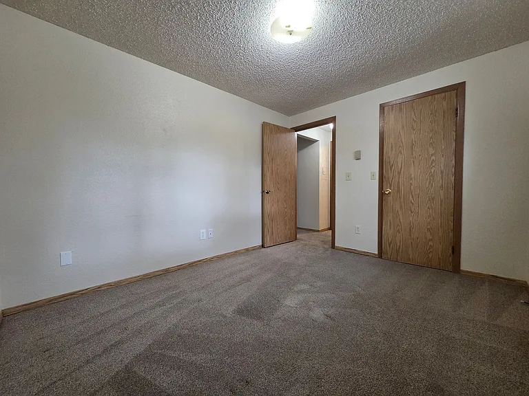 424 161st St S #1-10 — Photo 16