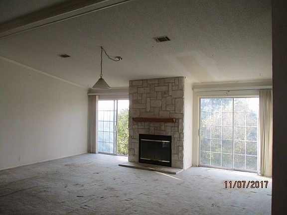 5th image of 185 Indian Hills Dr