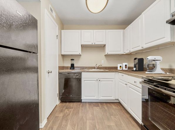 414 Turlington Rd #416-16