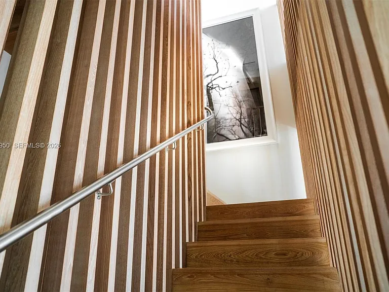 2901 E Collins Ave #1602 — Photo 29