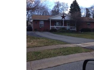 3050 Sunset Dr, Reading, PA 19608