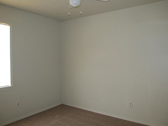 4th image of 3502 Peoria Ave APT B