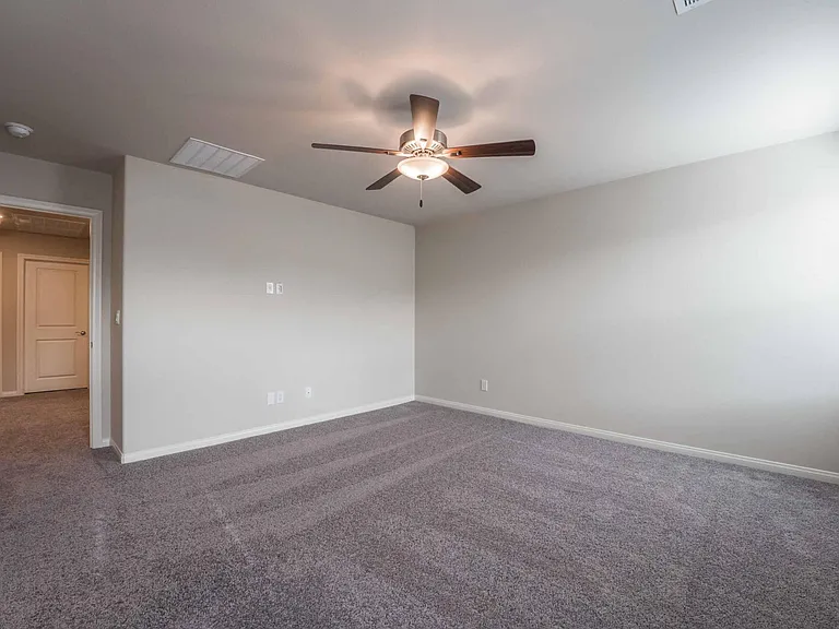3827 Andorian Ave — Photo 15