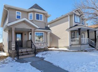 136 N Chaparral Ridge Cir SE, Calgary, AB T2X 3K3