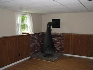 3rd image of 829 Wellington Dr