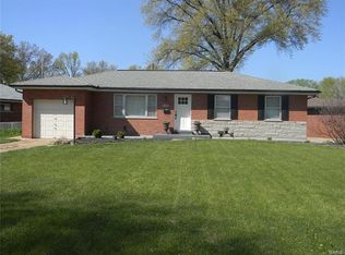 4101 Rutherford Dr, Saint Louis, MO 63125