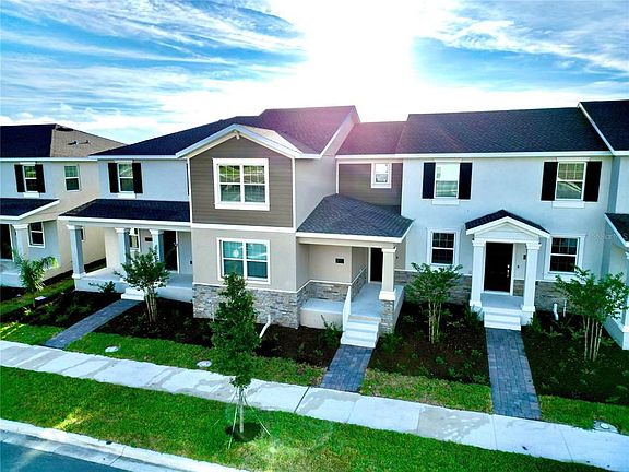 2nd image of 3101 Villa Way Cir