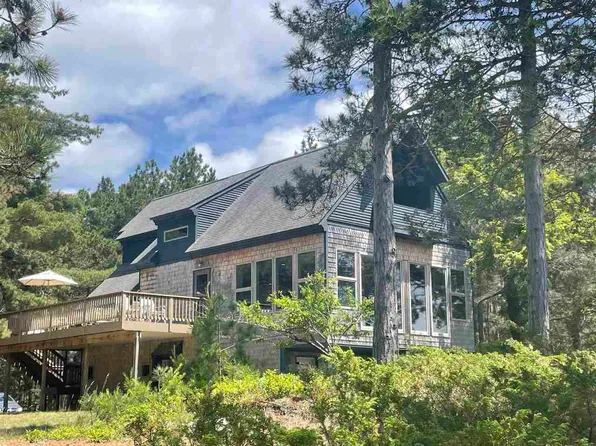 26900 Whitetail Trl, Beaver Island, MI 49782