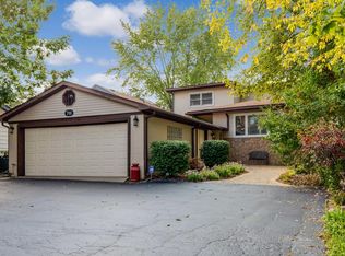 750 Diamond Lake Rd, Mundelein, IL 60060