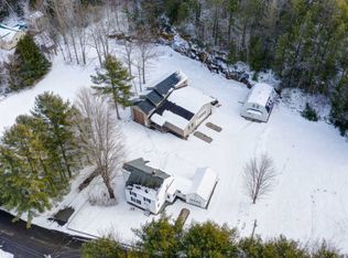 15 Dennison Ave, Freeport, ME 04032