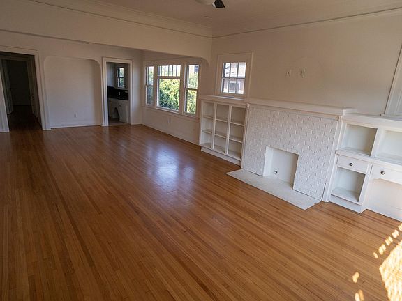 2nd image of 315 Cherry Ave APT C