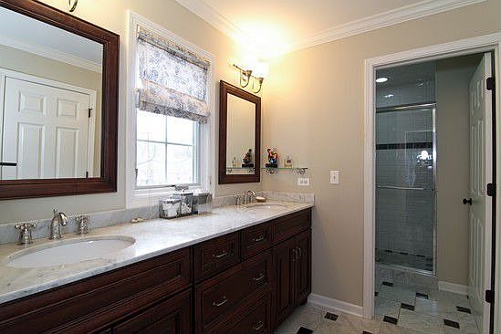 Master bath/Carrera Marble