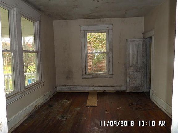 3rd image of 2310 Staunton Ave NW