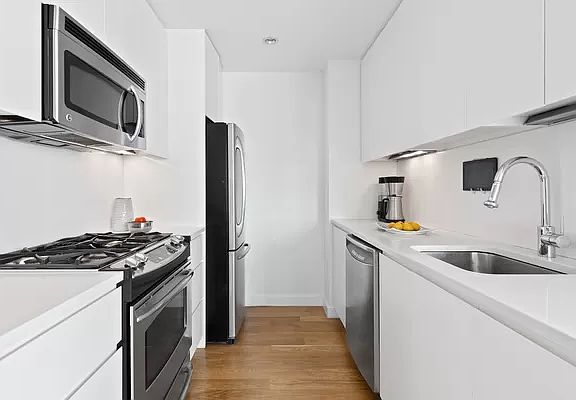 5th image of 189 Schermerhorn St APT 18J