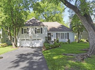 7626 Chadwick St, Prairie Village, KS 66208