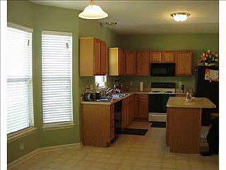 4th image of 3438 Aylesford Ln