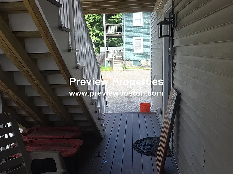 321 N Harvard St #P — Photo 11