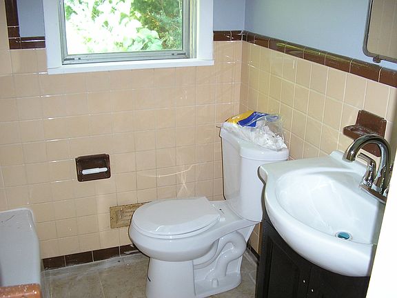 3rd image of 506 Fairmont Ave