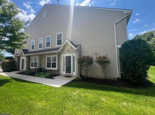 2003 Stokes Rd, Mount Laurel, NJ 08054