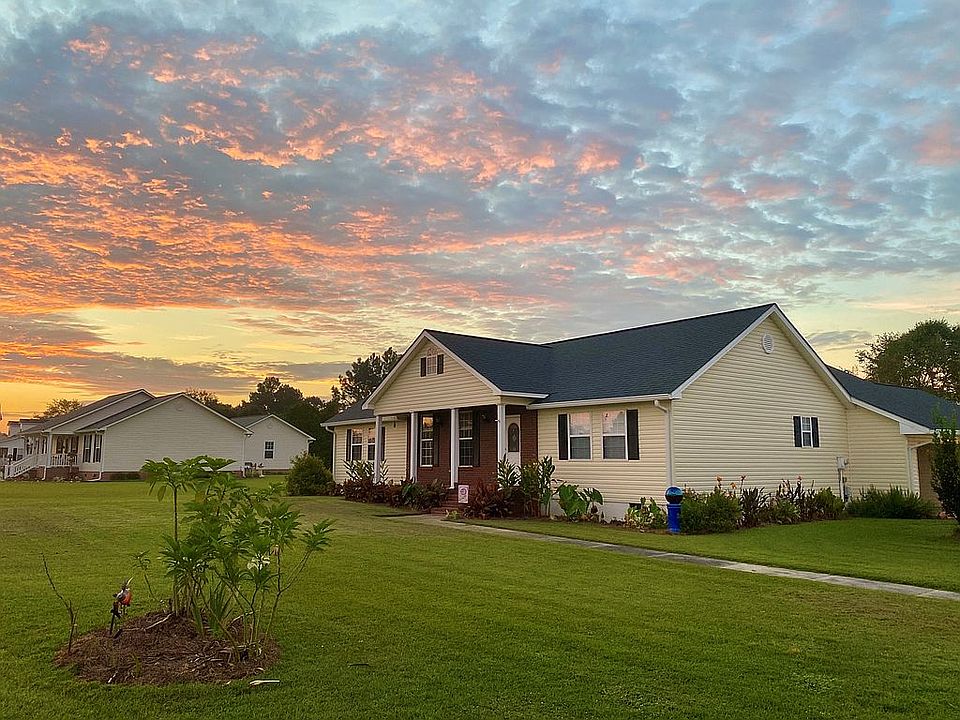 1st image of 31 Craigs Ln