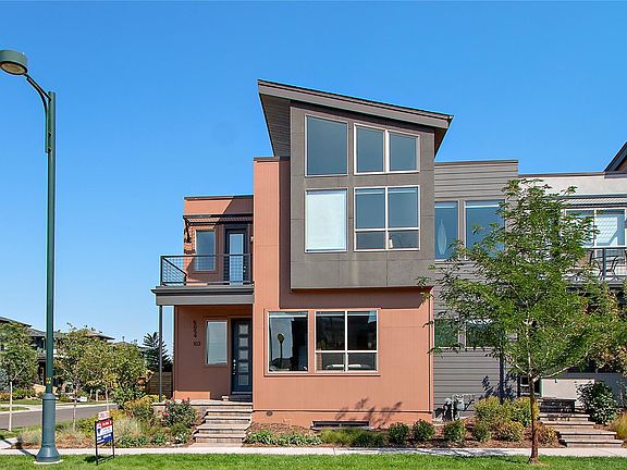 2nd image of 5054 N Valentia St #103