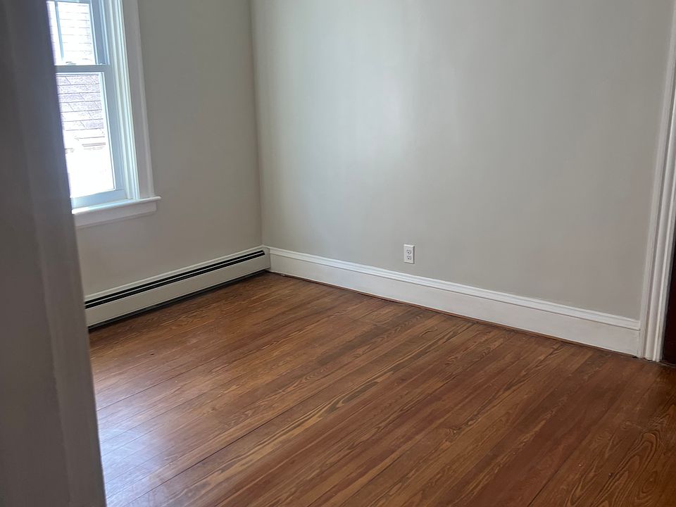 1st image of 157 Chapin Ave Floor 3