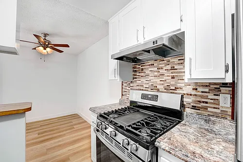 10310 Regent Photo 1