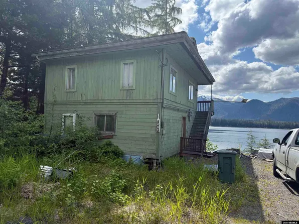 406 Mitkof Hwy, Petersburg, AK 99833