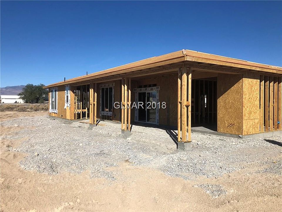 2nd image of 3050 Tahachapi Ave