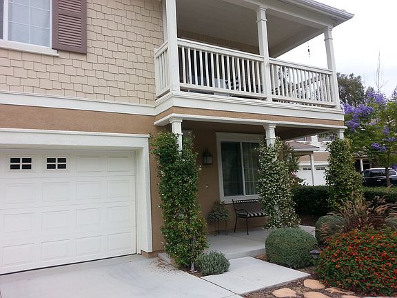 2nd image of 1015 Woodcrest Ln