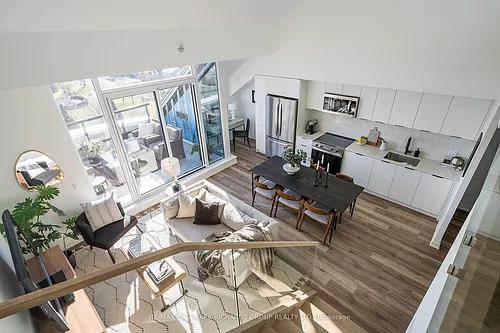 31 Huron St #Penthouse 610 Photo 1